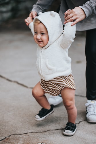 5 easy ways to start toilet training in toddlers